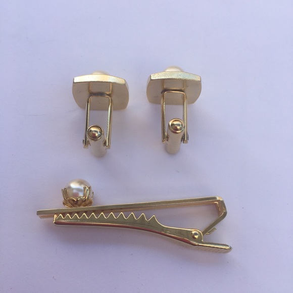 Vintage Pearl Cufflink and Tie Pin Set - Picture 4 of 6